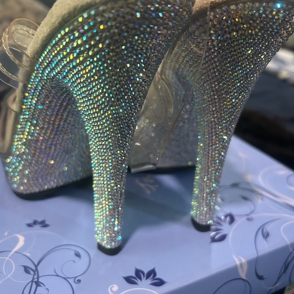 Fabulicious heels - Picture 3 of 5